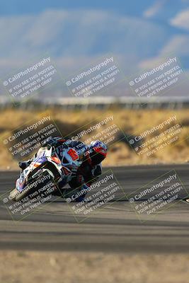 media/Dec-07-2024-CVMA (Sat) [[21c5f1ef85]]/Race 12-Supersport Middleweight/